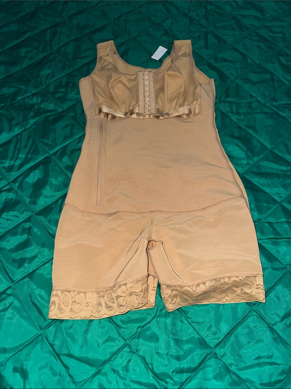 High-Compression Nude Shapewear Bodysuit with Lace Hem